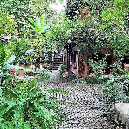 Santitham Guest House Chiang Mai Exterior photo